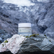 Load image into Gallery viewer, Quench Coconut Mask